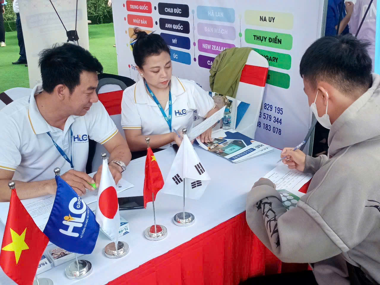 hlc-group-dong-to-chuc-ngay-hoi-thuc-tap-va-viec-lam-quoc-te-anh3